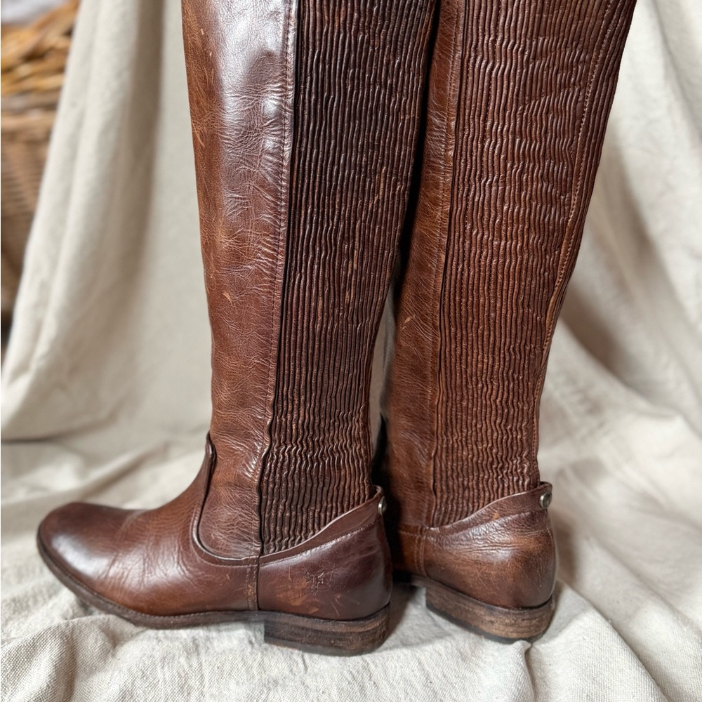 Frye Cognac Leather Knee High Pull on Boot -Woman’s 8.5 - Picture 2 of 7